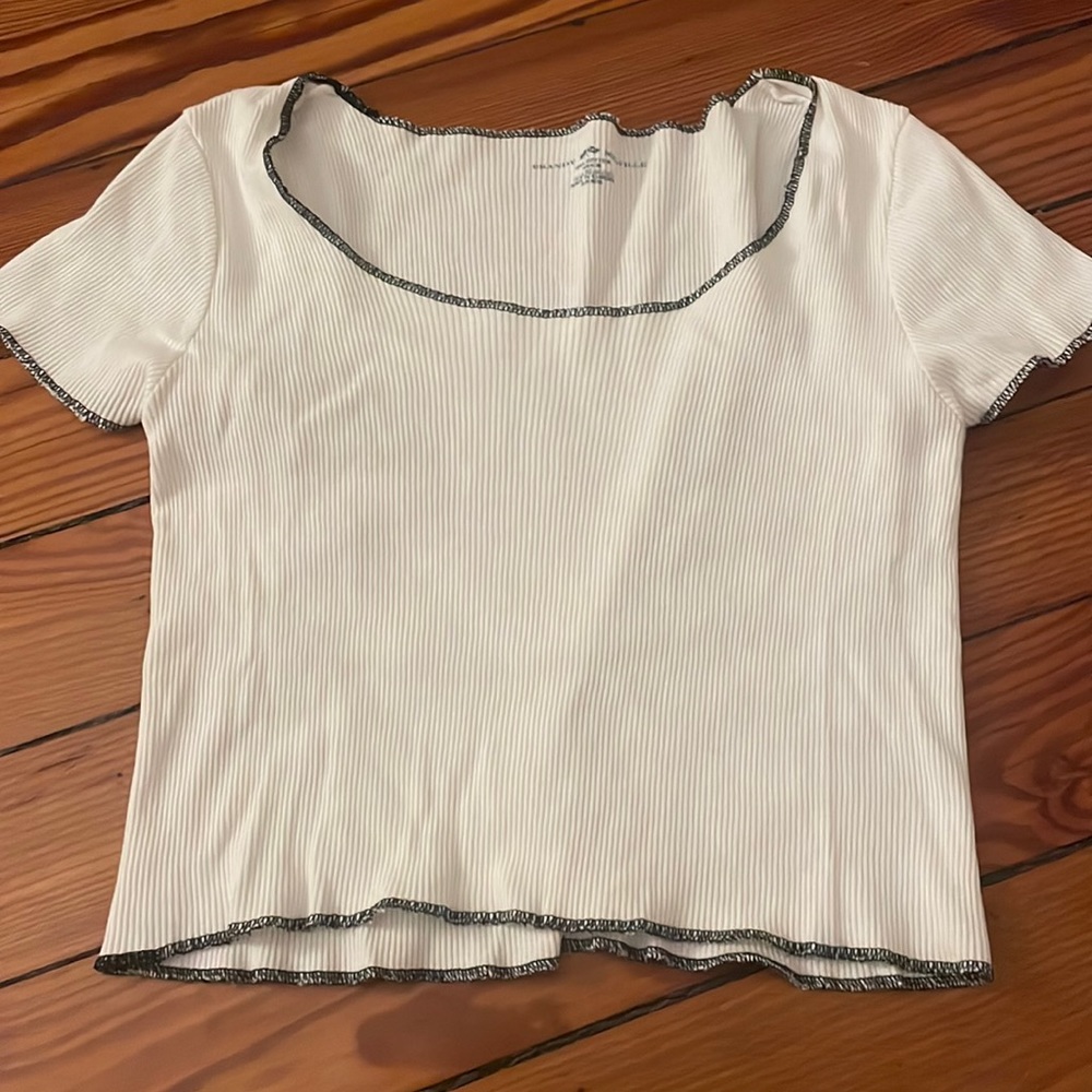 white cropped tee with black lining